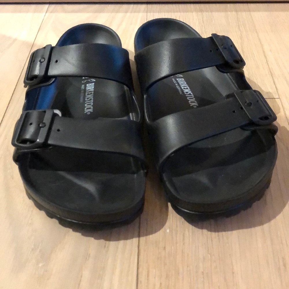 Black Birkenstock’s lightweight!